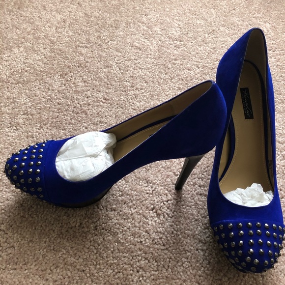 Shoes - Picture 2 of 3